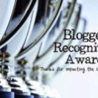 6 Blogger Recognition Award / Eartesano (06.04.16) - José Ángel Ordiz (10.06.16) - Unas horas de luz (18.07.16) - Themis (26.08.16) - Sigo aquí (21.07.18) - Esther Vázquez (01.08.18)